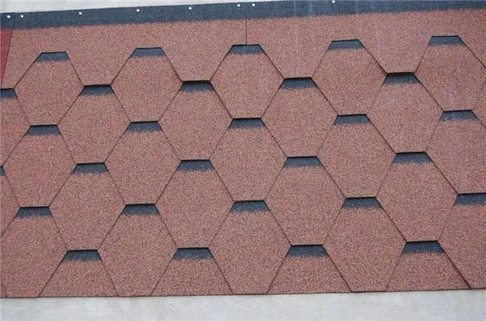 自建房屋用瀝青瓦的流程。